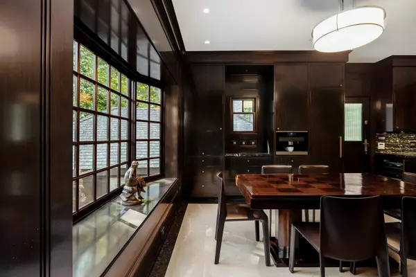 Vancouver, BC V6J 3P1,3538 Cypress ST