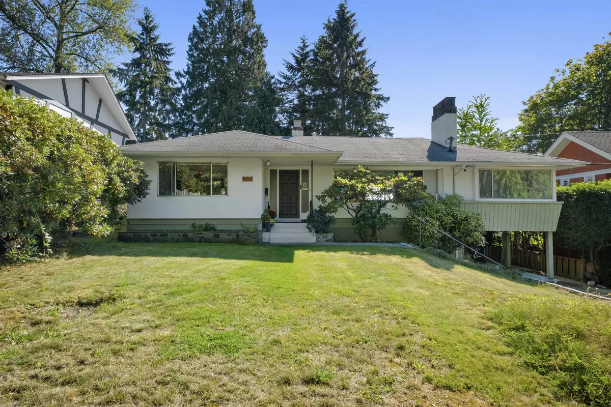 North Vancouver, BC V7R 2K6,869 Clements AVE
