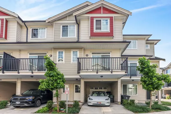 Surrey, BC V3W 1L6,13898 64 AVE #114