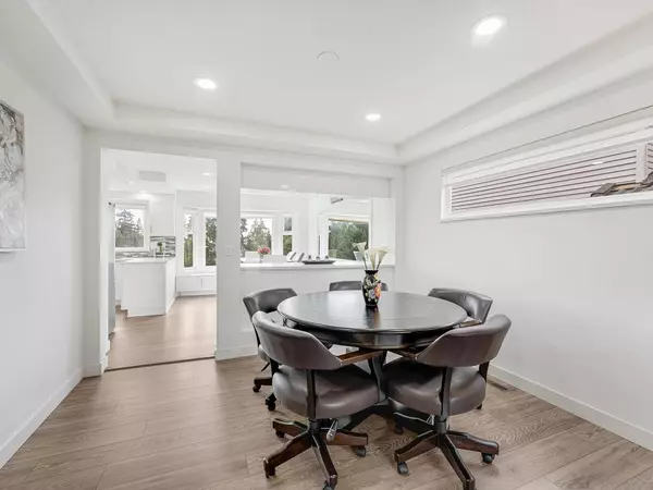 Coquitlam, BC V3E 3B3,1668 Plateau CRES