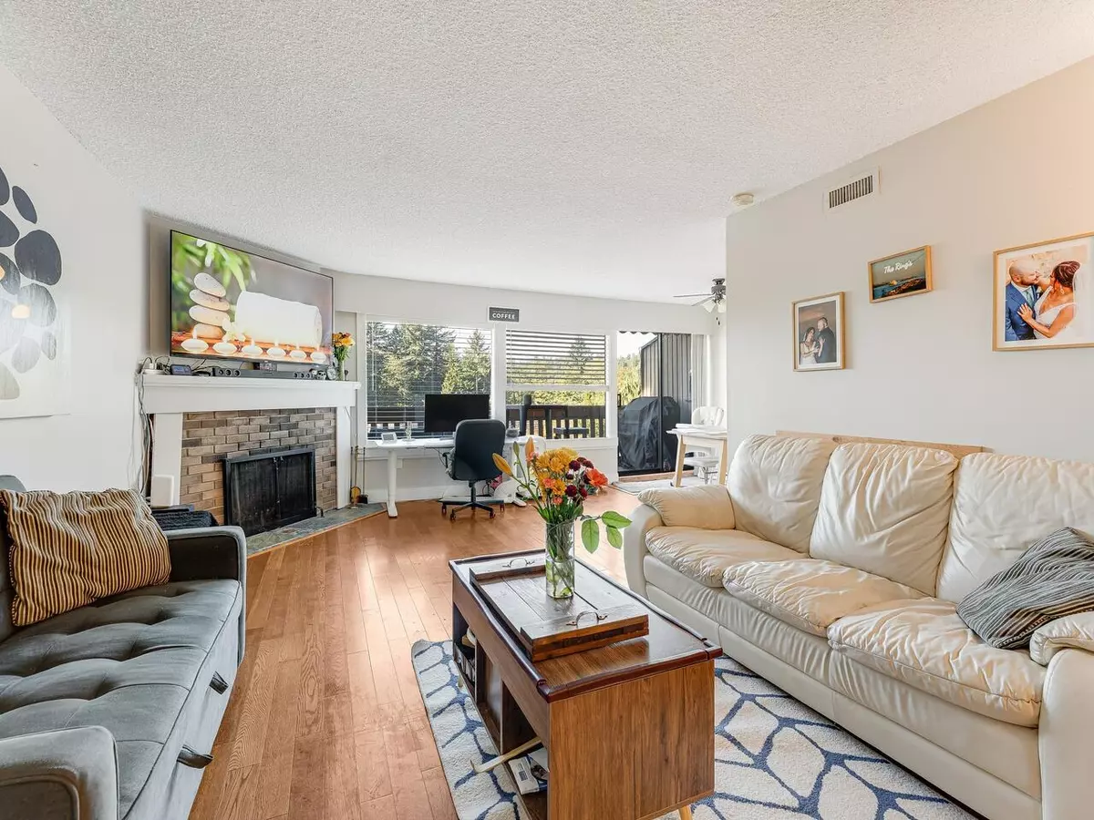 North Vancouver, BC V7J 3H6,1039 Old Lillooet RD