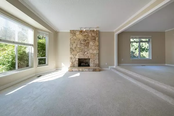 Surrey, BC V4A 6H5,1639 133a ST