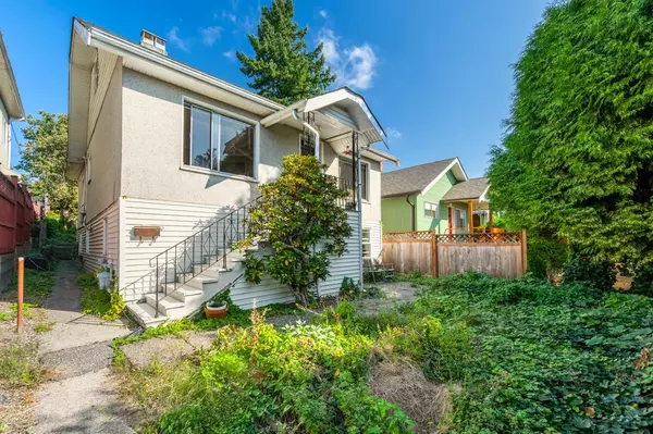 Vancouver, BC V5M 1T6,2641 E 7th AVE