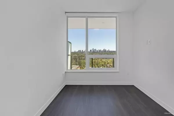 Burnaby, BC V5C 0K2,2425 S Alpha Avenue AVE #905