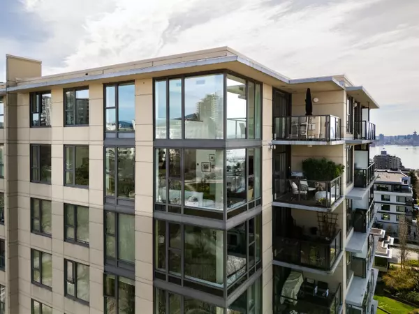 North Vancouver, BC V7M 0A2,683 W Victoria PARK #PH8