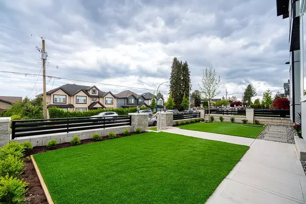 Coquitlam, BC V3K 2T2,947 Walls AVE