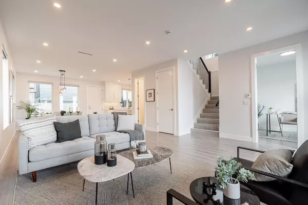 Coquitlam, BC V3K 2T2,947 Walls AVE