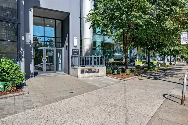 Vancouver, BC V6L 2G5,1199 Seymour ST #808