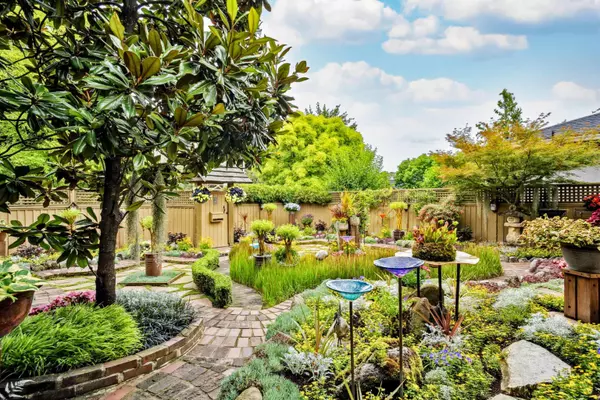 Vancouver, BC V5W 3H4,5138 Somerville ST