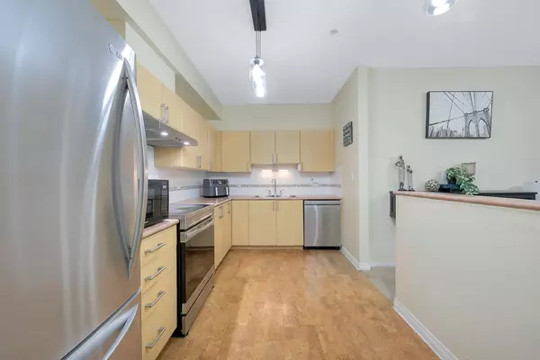 New Westminster, BC V3M 6X8,83 Star CRES #202