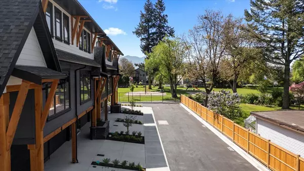 Chilliwack, BC V2P 3K9,46106 Riverside DR #6