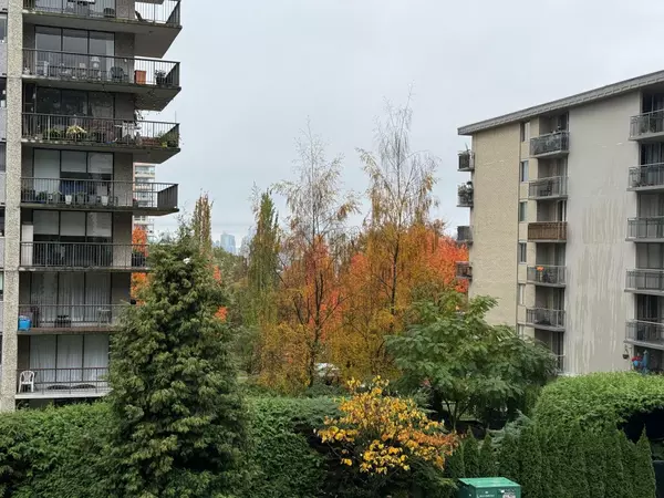 North Vancouver, BC V7L 0H1,108 E 8th ST #202