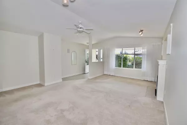 Sechelt, BC V7Z 0M6,6346 Williams PL