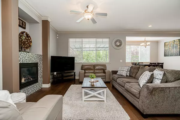 3387 Gislason AVE, Coquitlam, BC V3E 0C5