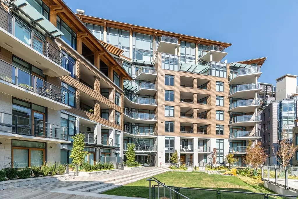 West Vancouver, BC V7W 2B2,6687 Nelson AVE #604