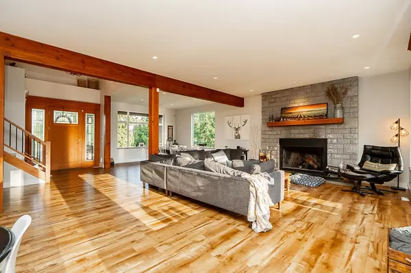 Langley, BC V3A 4B4,601 200 ST