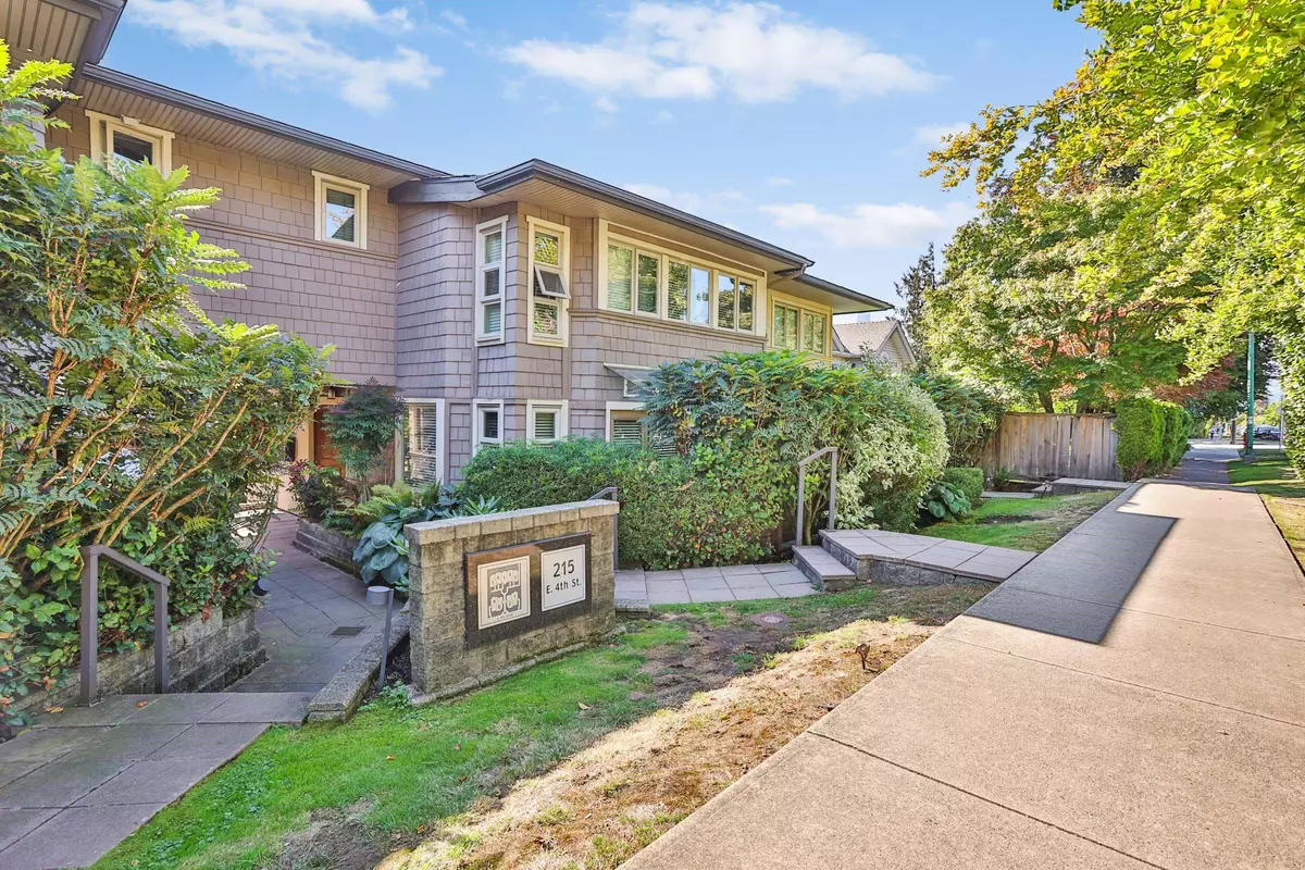 North Vancouver, BC V7L 1J1,215 E 4th ST #4