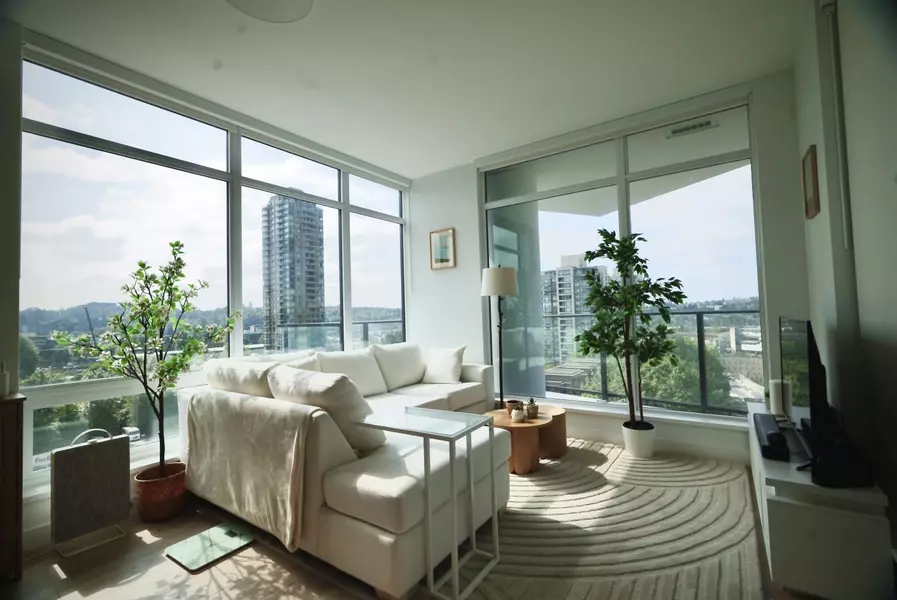 2181 Madison AVE #802, Burnaby, BC V5C 0N4