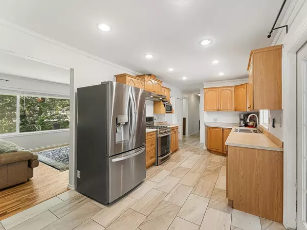 Langley, BC V3A 4T7,3538 196 ST