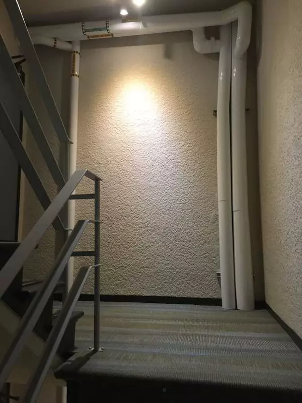 Vancouver, BC V6G 1T6,1975 Pendrell ST #410