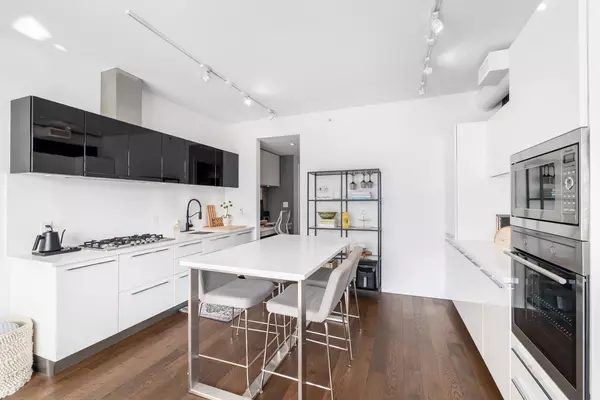 Vancouver, BC V5T 0E4,108 E 1st AVE #518