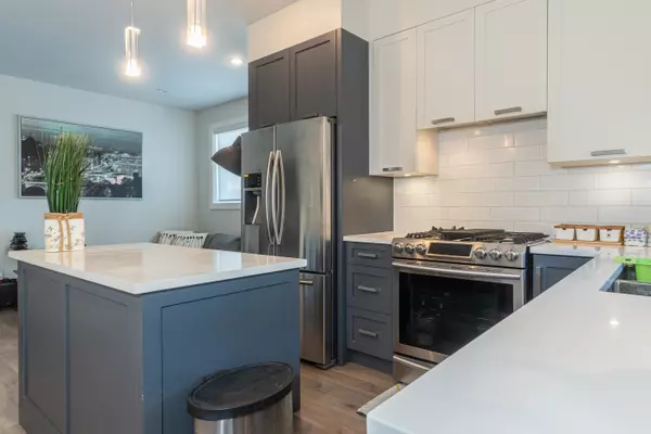 New Westminster, BC V3M 0H6,188 Wood ST #46