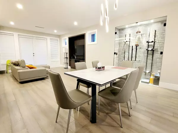 Richmond, BC V7C 2C7,5988 Gibbons DR