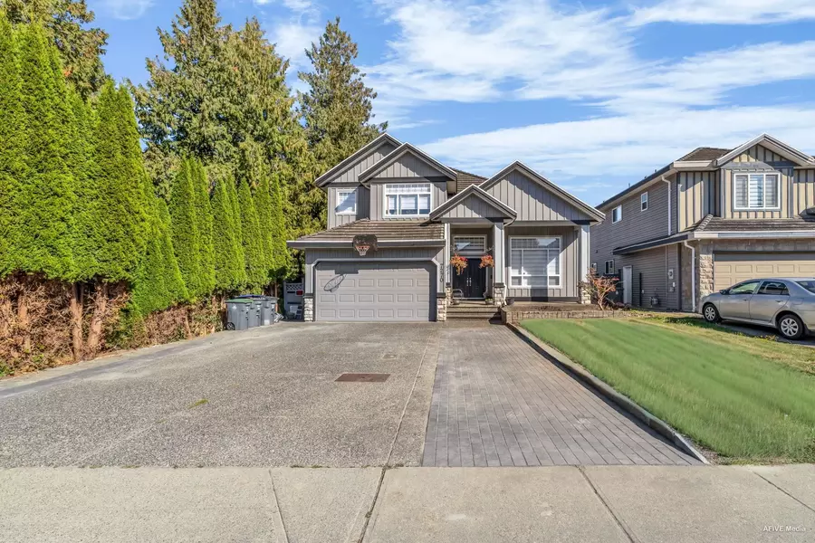 7270 148 ST, Surrey, BC V3S 3E6