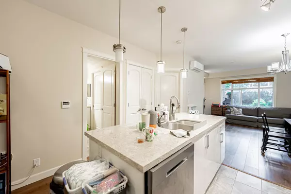 8561 203a ST #101 Langley, BC V2Y 3L7