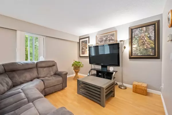 Surrey, BC V3V 6B9,9389 121 ST #26