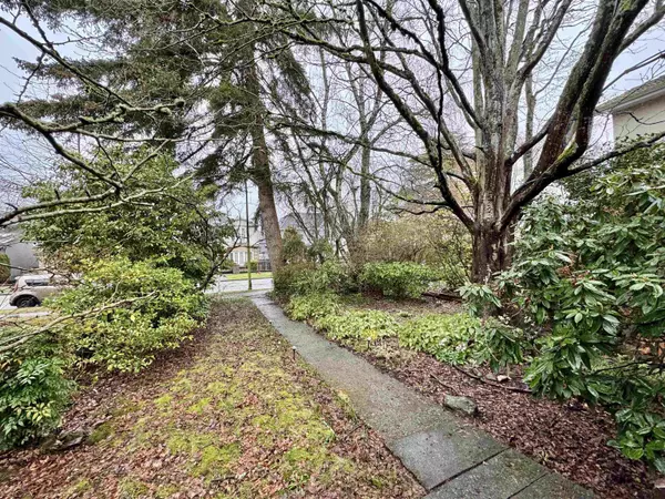 Vancouver, BC V6L 1R1,2720 W 24th AVE