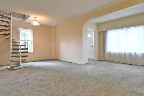 Vancouver, BC V6L 1R1,2720 W 24th AVE