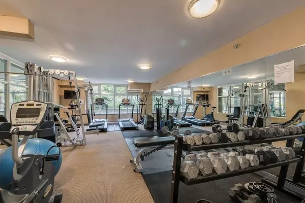 Vancouver, BC V6A 4K7,120 Milross AVE #803