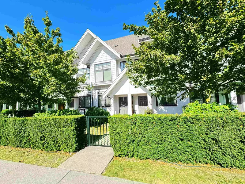 5122 Canada WAY #7, Burnaby, BC V5E 0C3