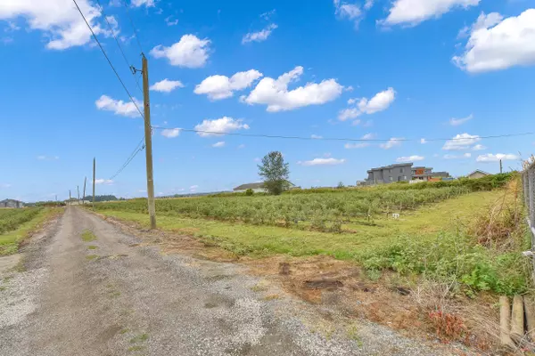 17027 40 AVE Surrey, BC V3S 0L5