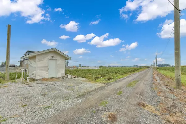 17027 40 AVE Surrey, BC V3S 0L5