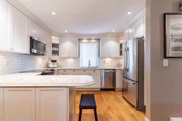 Delta, BC V4K 4V9,4955 River RD #306