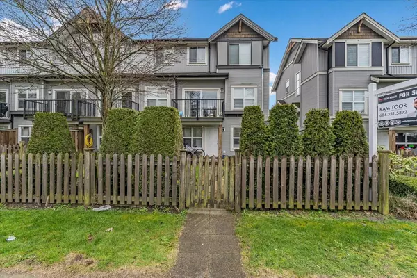 Surrey, BC V3X 3T3,12677 63 AVE #68