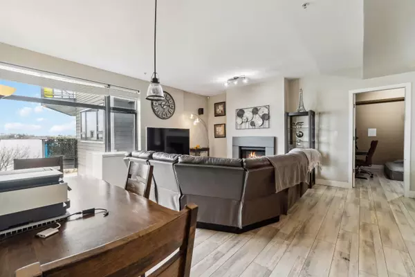 Richmond, BC V6W 0A4,14300 Riverport WAY #201