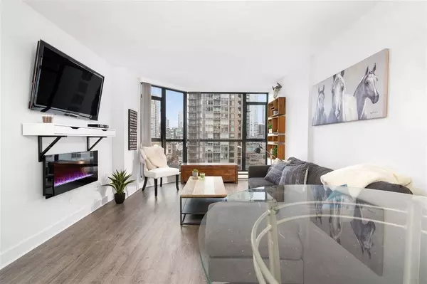 888 Hamilton ST #1104, Vancouver, BC V6B 5W4