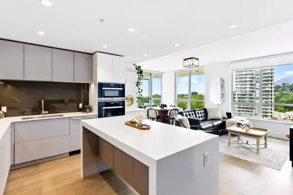 North Vancouver, BC V7P 0E2,1632 Lions Gate LN #1205