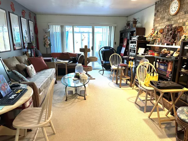 Richmond, BC V7E 1G3,5700 Maple RD