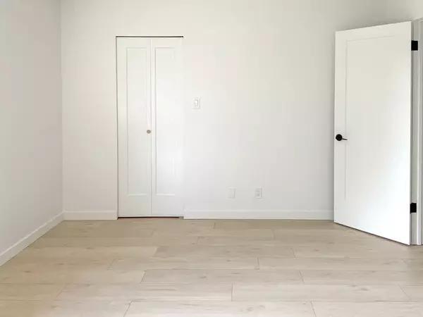 North Vancouver, BC V7H 2S4,3340 Garibaldi DR #Upper-level