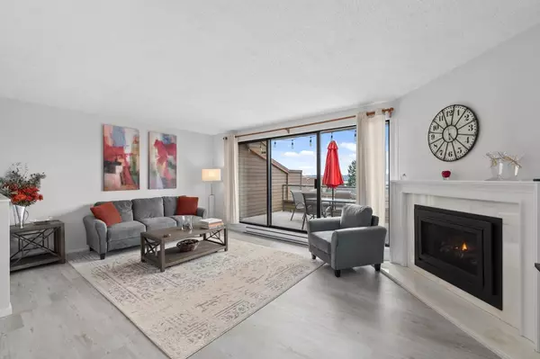 North Vancouver, BC V7L 1H9,220 E 4th ST #19