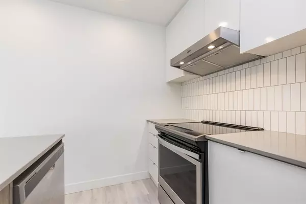 Abbotsford, BC V2S 0M4,32828 Landeau PL #606