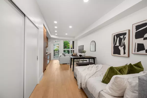2550 Garden DR #111, Vancouver, BC V5N 4X6