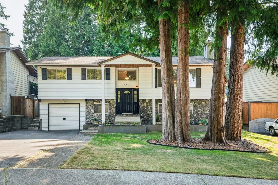 19674 47 AVE, Langley, BC V3A 5G8