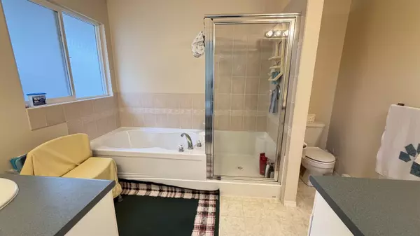 15345 36 AVE Surrey, BC V3Z 0J5