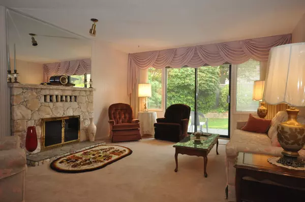 Surrey, BC V4A 7T6,14991 Southmere Close