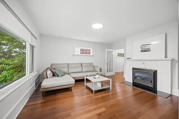 Vancouver, BC V6L 1L2,3276 W 21st AVE